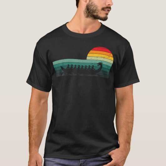 レトロサンセットドラゴンボート Tシャツ (正面)