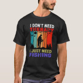 レトロサンセット 心理カウンセリングなんか必要ない 釣りさえあればいい Tシャツ (正面)