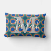 レトロサークル幾何学的モノグラム名ピーコック ランバークッション (正面)