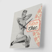 レトロシックピンナップガール スクエア壁時計 (傾斜)