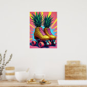 レトロシュールパイナップルローラースケートアーポップ・アートのト ポスター (キッチン)