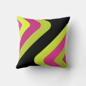 レトロジャイアントダイアモンズチャートレイズマゼンタ クッション (裏面)