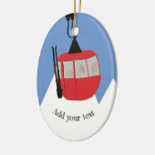 レトロスキーリフトスキースキースキースノーマウンテンイラストレーション セラミックオーナメント (左)