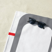 レトロスクウェアレッドグレー白黒トレンディーパターン ビーチタオル (インサイチュ)