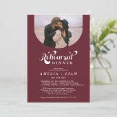 レトロスクリプト写真バーガンディリハーサル夕食会 招待状 (スタンド正面)