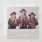 レトロスクリプト |淡いベージュ写真卒業 サンキューカード (裏面)