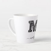 レトロスケッチモノグラム文字M、ラテMug カフェラテマグ (左アングル)