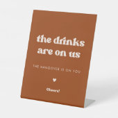 レトロスタイリッシュバーンドオレンジドリンクが登場 台座サイン (正面)