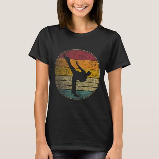 レトロスタイルの空手ギフト 70年代 80年代 90年代 Tシャツ (正面)
