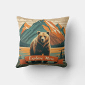 レトロスタイルクマの漫画と山脈 クッション (裏面)