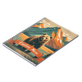 レトロスタイルクマの漫画と山脈 ノートブック (左側)