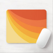 レトロスタイル黄色とオレンジ色の太陽光線デザイン マウスパッド (マウス)
