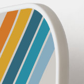 レトロストライプのレインボー ピックルボールラケット (左詳細)