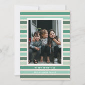 レトロストライプの色合い緑のフォトクリスマス シーズンカード (正面)