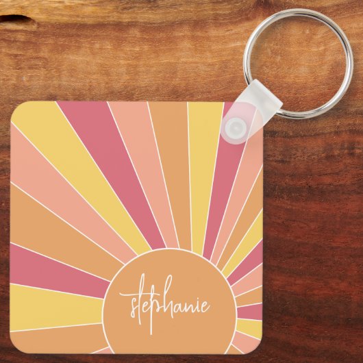 レトロストライプサンライズ – パステルレインボースクリプト名 キーホルダー (裏面)