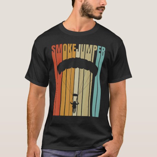 レトロスモークジャンパー山地消防隊レスキューDe Tシャツ (正面)