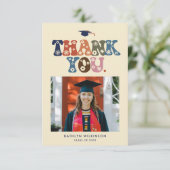 レトロタイポグラフィカラフルトレンディー写真卒業 サンキューカード (スタンド正面)