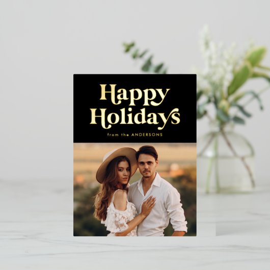 レトロタイポグラフィブラックハッピーホリデーズフォト 箔シーズンポストカード (立ち正面)