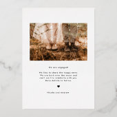 レトロタイポグラフィブラックフォト婚約金ゴールド 箔招待状 (裏面)