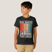 レトロチェスゲーマー盤ゲームチェス駒 Tシャツ (正面フル)