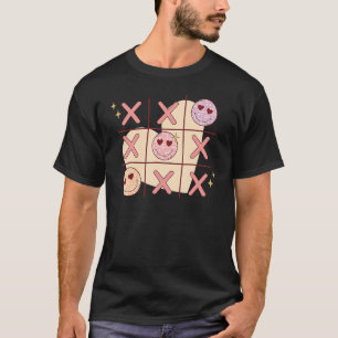 レトロティックタックトーハッピー顔ハートラブバレンタイン Tシャツ
