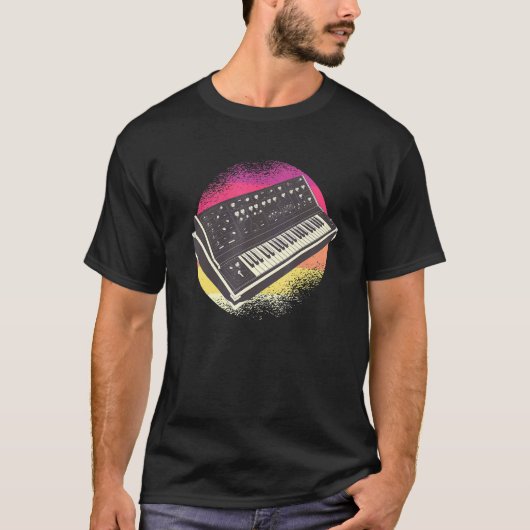 レトロテクノ合成器 Tシャツ (正面)