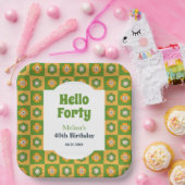 レトロデイジーフラワー市松模様にハローフォーティ誕生日 ペーパープレート (パーティー)