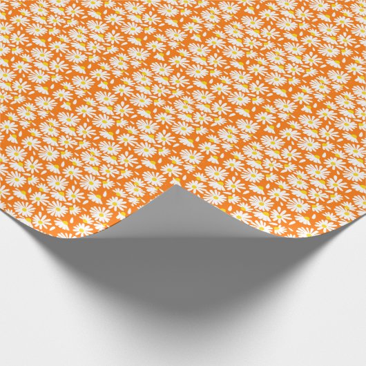 レトロデイジーフローラ:オレンジ色ヴィンテージ。 ラッピングペーパー (角)