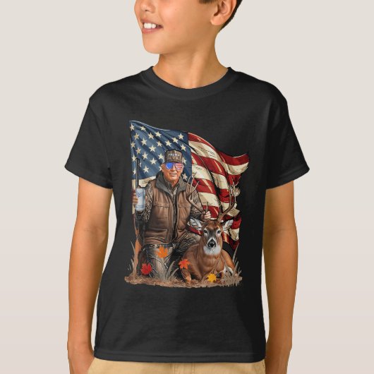 レトロトランプ狩り鹿おもしろいビール飲みビール Tシャツ (正面)