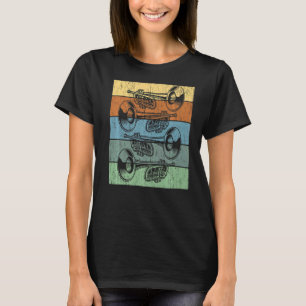 レトロトランペットプレーヤートランプターズミュージシャンミュージカルI Tシャツ