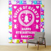 レトロネオンクイーンズオブハートバースデーパーティバナー タペストリー (インサイチュ)