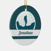 レトロハイキングキャンピングランドスケープ名前をカスタムするティール(緑がかった色) セラミックオーナメント (右)