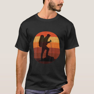 レトロハイキングスポーツブラックティーのヴィンテージスタイル Tシャツ