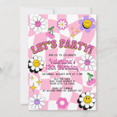 レトロハッピースマイル顔ピンク市松模様におもしろい誕生日 招待状 (正面)