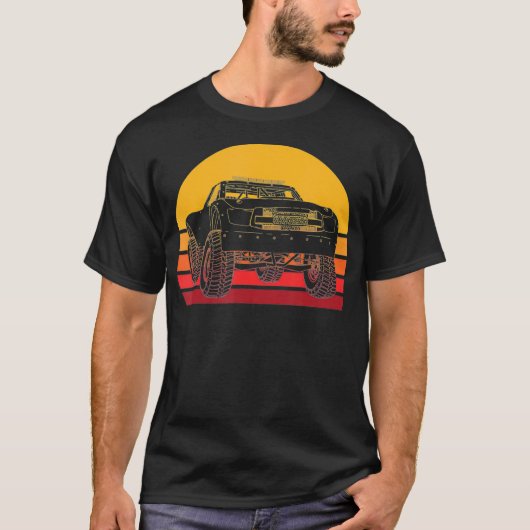 レトロバジャトラックオフロードトロフィートトラック車両 Tシャツ (正面)