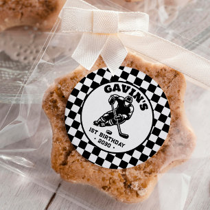 レトロパーソナライズされたアイスホッケー誕生日パーティー ラウンドシール