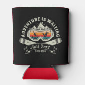 レトロパーソナライズされたスキーアドベンチャー 缶クーラー (裏面)