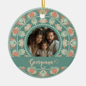 レトロパーソナライズされたセージ&サンドマンダラフォトフレーム セラミックオーナメント (正面)
