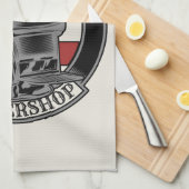 レトロパーソナライズされたバーバーショップ理容師チェアサロン キッチンタオル (四つ折り)