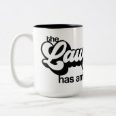 レトロパーソナライズされた「弁護士が到着した」ギフト ツートーンマグカップ (左)