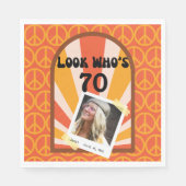 レトロヒッパイサンライズピース70thフォト誕生日 スタンダードランチョンナプキン (正面)