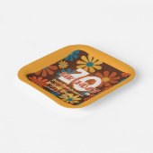 レトロヒッピーパーソナライズされたフラワー70誕生日 ペーパープレート (傾斜あり)