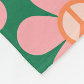 レトロヒッピーピースサインフラワーグリーンアンドピンク  フリースブランケット (角)