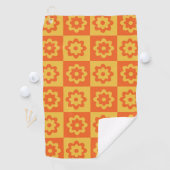 レトロヒッピー花チェッカーボードイエローオレンジ ゴルフタオル (インサイチュ)
