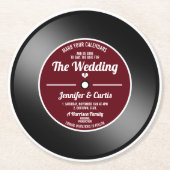 レトロビニールレコードワインレッドウェディング日付を保存 ラウンドペーパーコースター (正面)