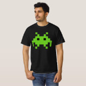 レトロピクセルエイリアンTシャツ – クラシックゲームゲーマーT Tシャツ (正面フル)