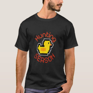 レトロピクセルダック狩りシーズンデザイン Tシャツ