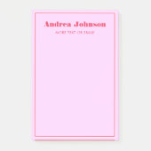 レトロピンクと赤のはっきりしたタイポグラフィ名モノグラム ポストイット (正面)