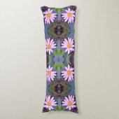 レトロピンクデイジー花柄 ボディピロー (正面縦)