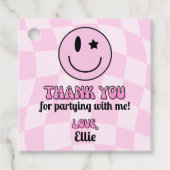 レトロピンクハッピー顔バースデーパーティーメッセージカード フェイバータグ (正面)